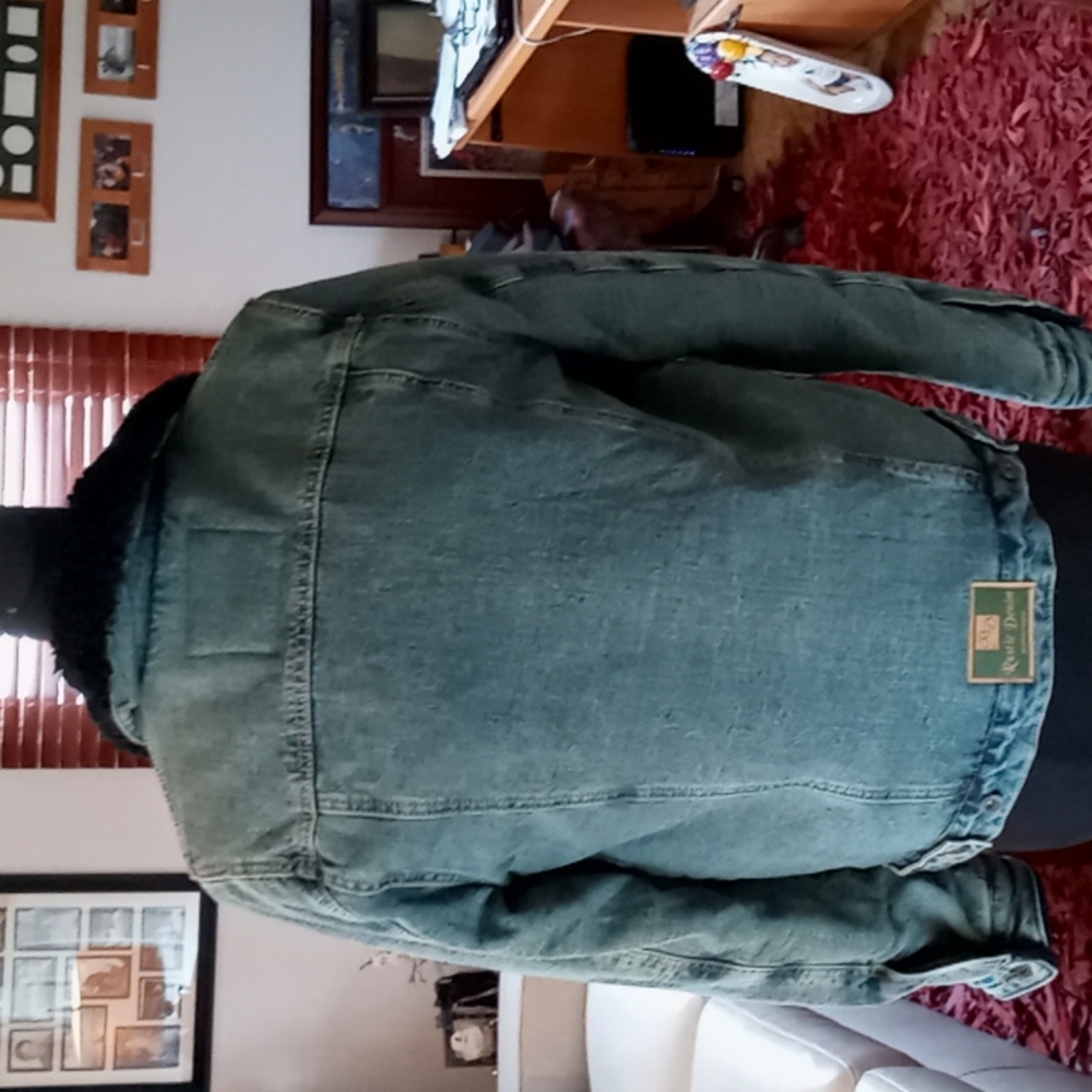 Jean jacket - Picture 2 of 7